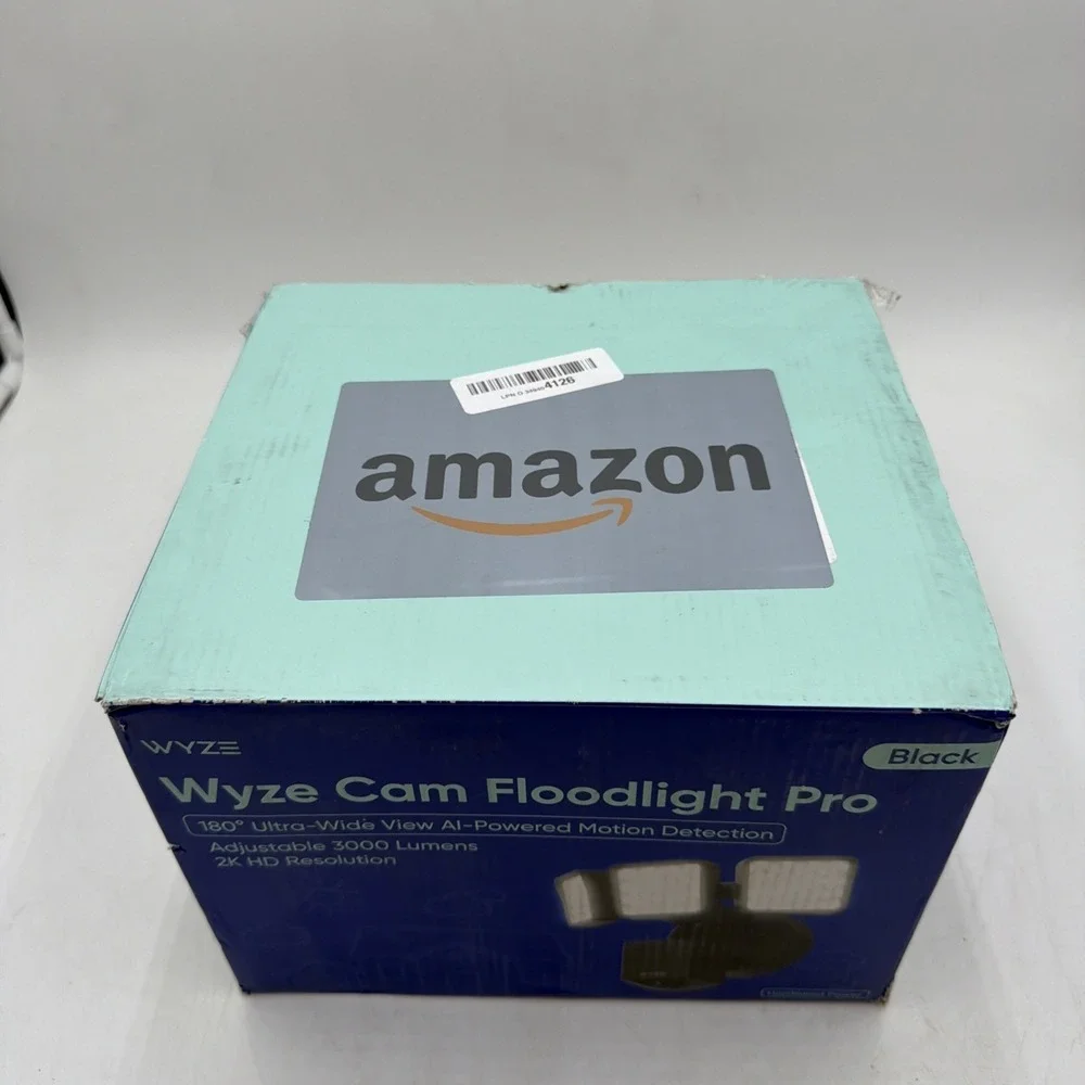 Wyze Cam Floodlight Pro BLACK 3000 Lumen LEDs 180° Wide View 2K HD Outdoor Wired